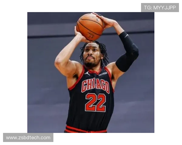 奥索伊戈达罗称赞布克易于相处并能有效执行教练战术